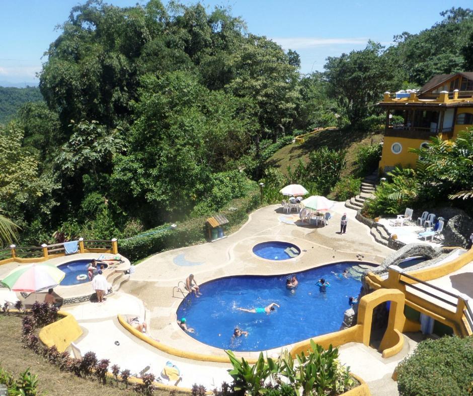 Hostería el encanto San Miguel de los Bancos Exterior foto